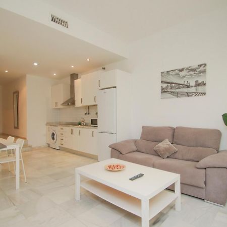 Lovely Apt In The City Center - 15M Walk Giralda Севилья Экстерьер фото