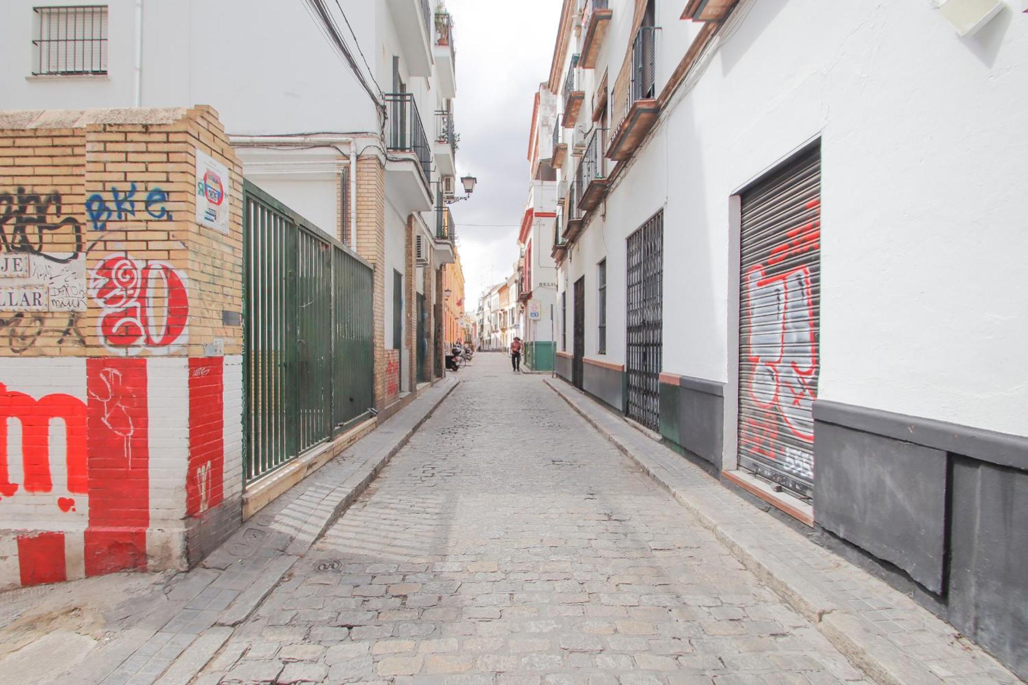 Lovely Apt In The City Center - 15M Walk Giralda Севилья Экстерьер фото