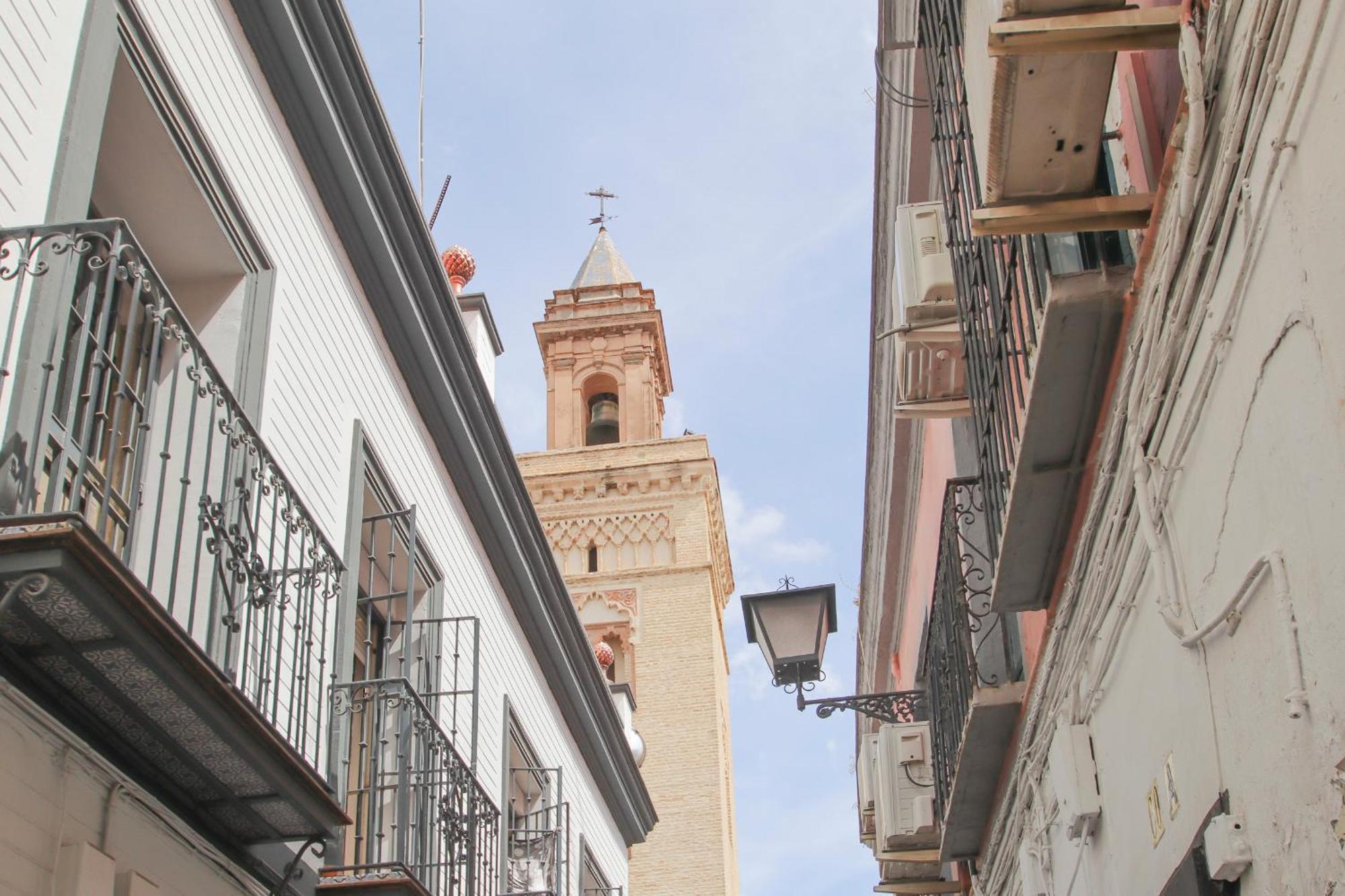 Lovely Apt In The City Center - 15M Walk Giralda Севилья Экстерьер фото